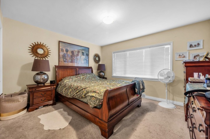 Photo 8 at 1052 Montroyal Boulevard, Canyon Heights NV, North Vancouver