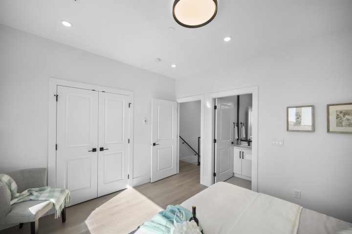 Photo 12 at 2790 E 49th Avenue, Killarney VE, Vancouver East