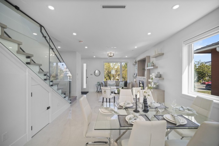 Photo 3 at 2790 E 49th Avenue, Killarney VE, Vancouver East