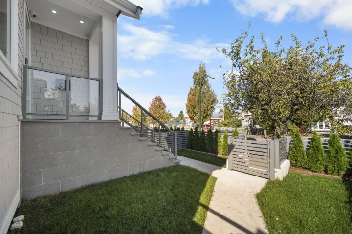 Photo 33 at 2790 E 49th Avenue, Killarney VE, Vancouver East