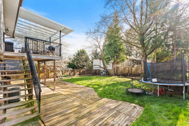 Photo 3 at 2333 Kirkstone Road, Westlynn, North Vancouver