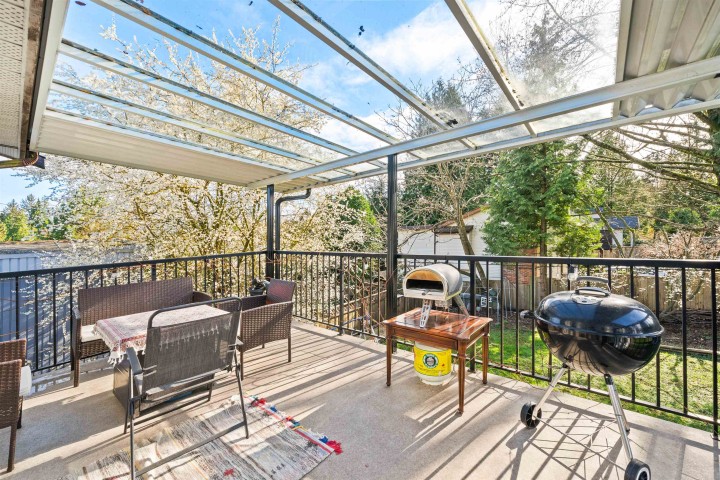 Photo 5 at 2333 Kirkstone Road, Westlynn, North Vancouver