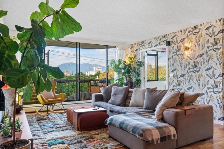 Photo 1 at 403 - 2445 W 3rd Avenue, Kitsilano, Vancouver West