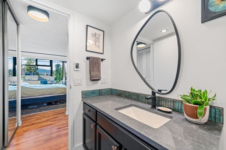 Photo 15 at 403 - 2445 W 3rd Avenue, Kitsilano, Vancouver West