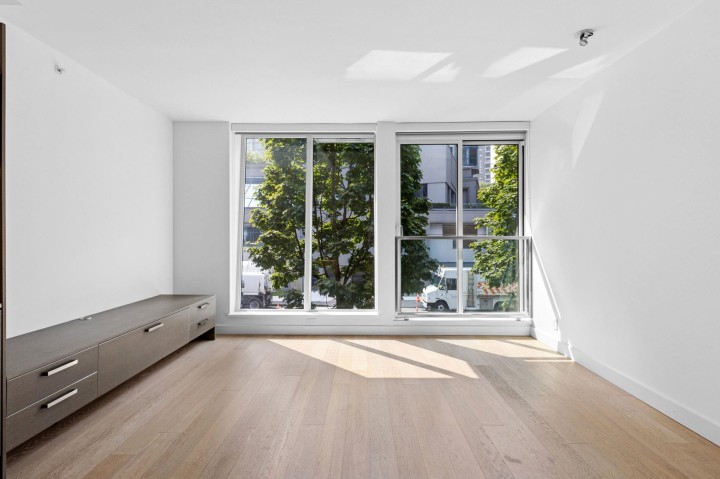 Photo 7 at 206 - 1477 W Pender Street, Coal Harbour, Vancouver West