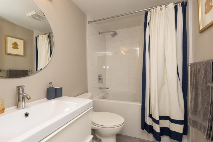 Photo 15 at 3062 Willow Street, Fairview VW, Vancouver West