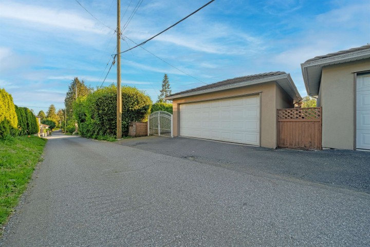 Photo 18 at 2052 Westview Drive, Central Lonsdale, North Vancouver