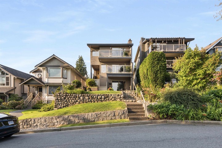 Photo 1 at 342 E 26th Street, Upper Lonsdale, North Vancouver
