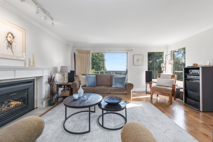 Photo 5 at 342 E 26th Street, Upper Lonsdale, North Vancouver