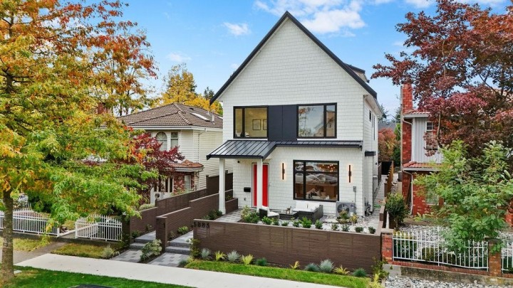 Photo 1 at 1 - 5883 Sophia Street, Main, Vancouver East