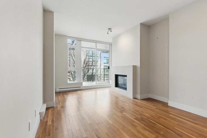 Photo 16 at 305 - 6080 Iona Drive, University VW, Vancouver West