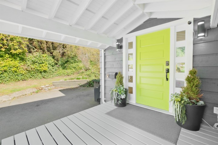 Photo 1 at 1095 W Keith Road, Pemberton Heights, North Vancouver