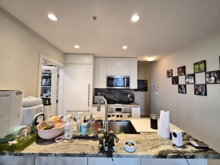 Photo 3 at 317 - 2033 W 10th Avenue, Kitsilano, Vancouver West