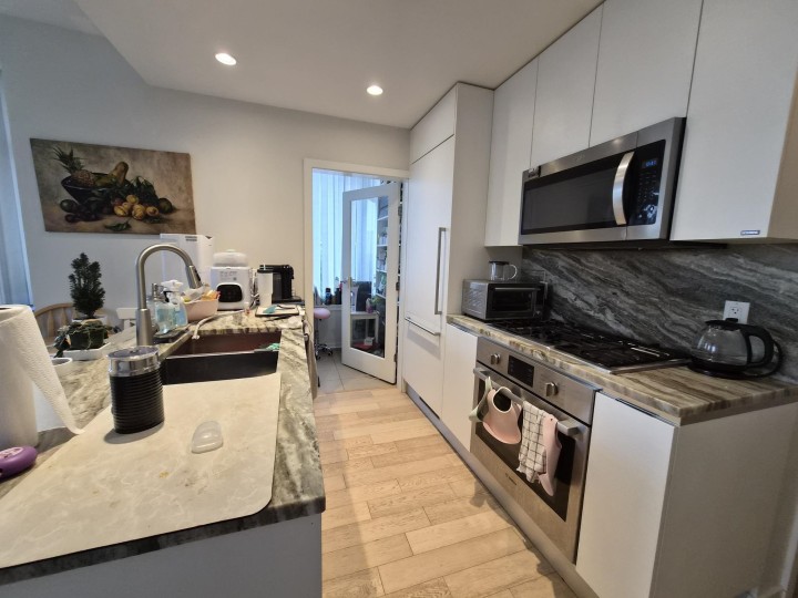 Photo 5 at 317 - 2033 W 10th Avenue, Kitsilano, Vancouver West