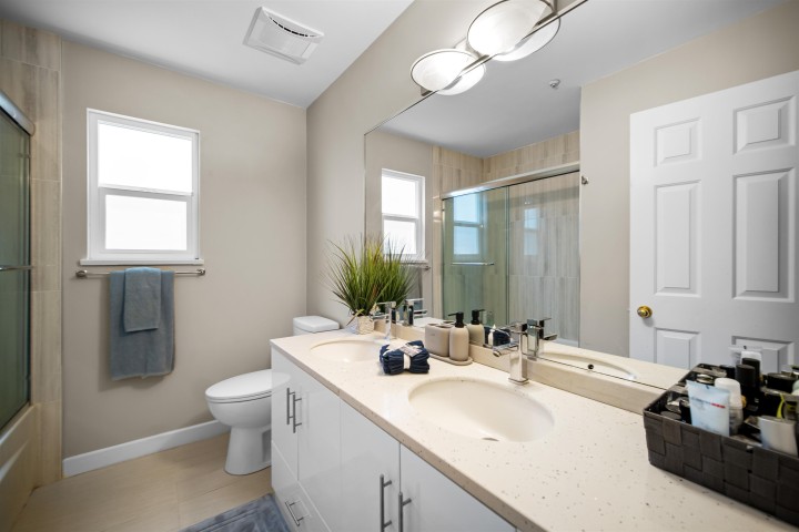 Photo 19 at 248 E 59th Avenue, South Vancouver, Vancouver East