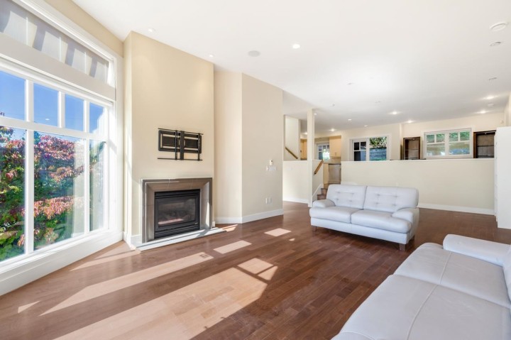 Photo 2 at 1 - 2555 Skilift Road, Chelsea Park, West Vancouver