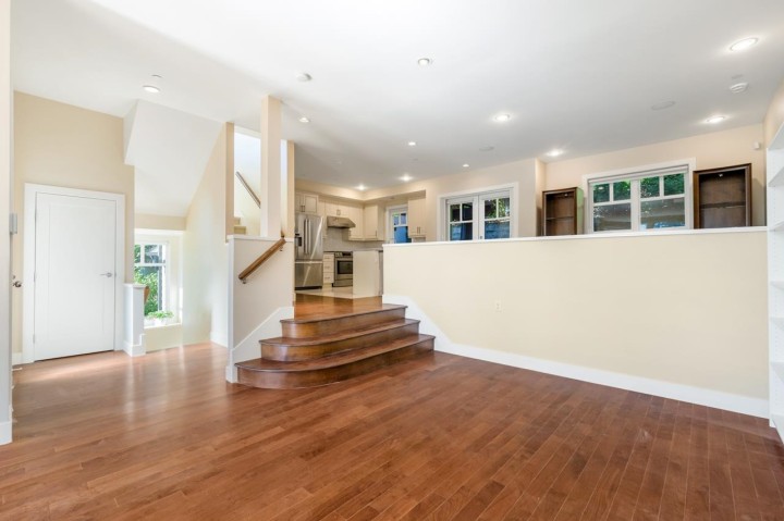 Photo 6 at 1 - 2555 Skilift Road, Chelsea Park, West Vancouver