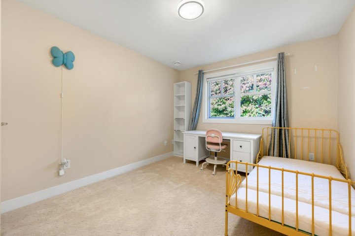 Photo 15 at 1 - 2555 Skilift Road, Chelsea Park, West Vancouver