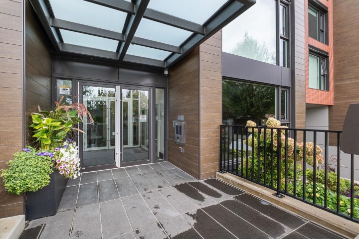 Photo 2 at 305 - 1571 W 57th Avenue, South Granville, Vancouver West