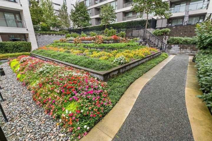 Photo 6 at 305 - 1571 W 57th Avenue, South Granville, Vancouver West