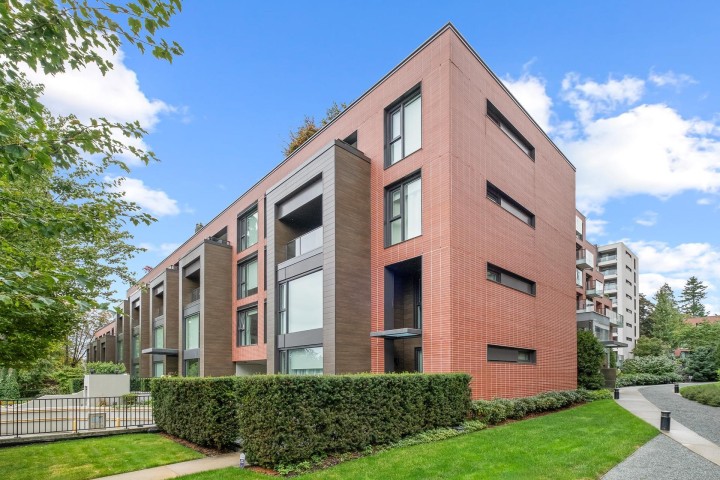 Photo 3 at 305 - 1571 W 57th Avenue, South Granville, Vancouver West