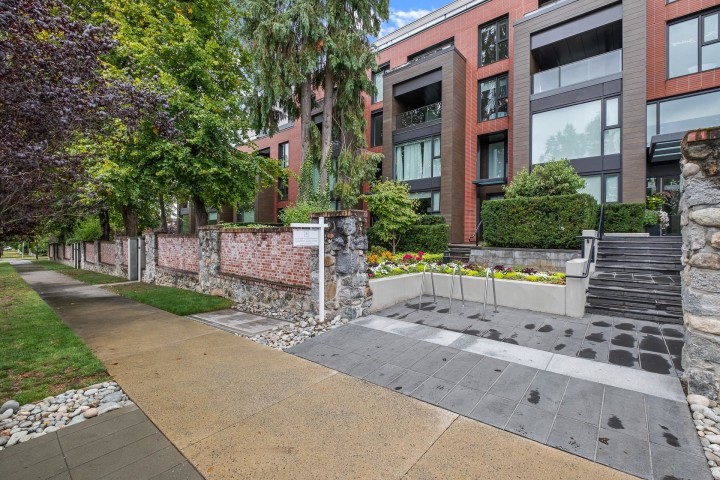 Photo 1 at 305 - 1571 W 57th Avenue, South Granville, Vancouver West