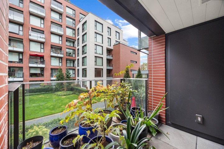 Photo 19 at 305 - 1571 W 57th Avenue, South Granville, Vancouver West