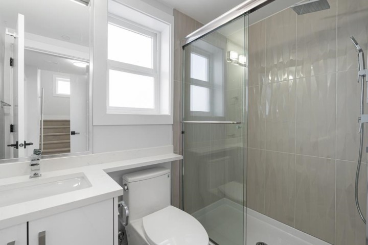 Photo 16 at 6749 Knight Street, South Vancouver, Vancouver East