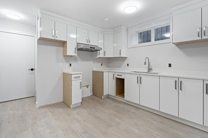 Photo 9 at 6749 Knight Street, South Vancouver, Vancouver East