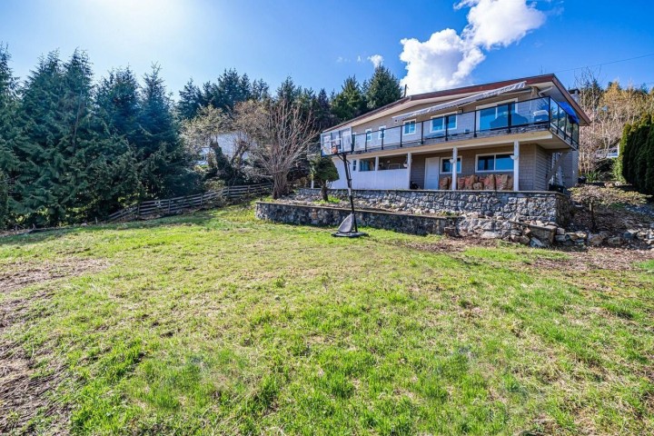 Photo 38 at 520 Ballantree Place, Glenmore, West Vancouver