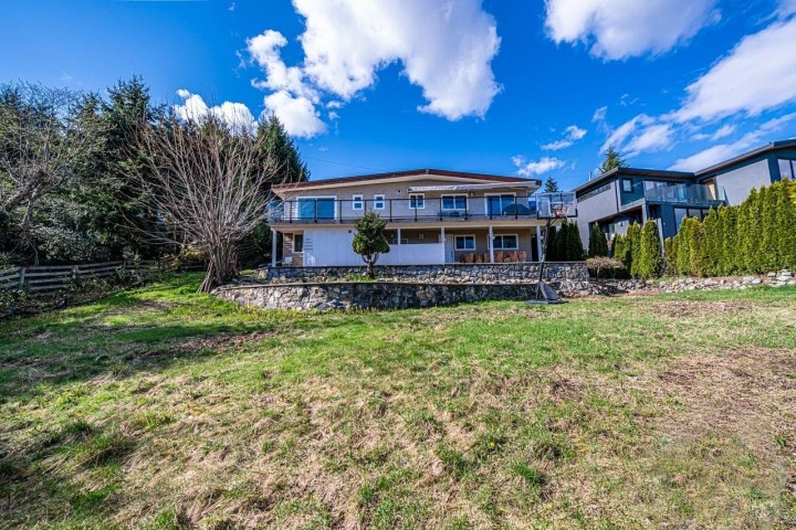 Photo 39 at 520 Ballantree Place, Glenmore, West Vancouver