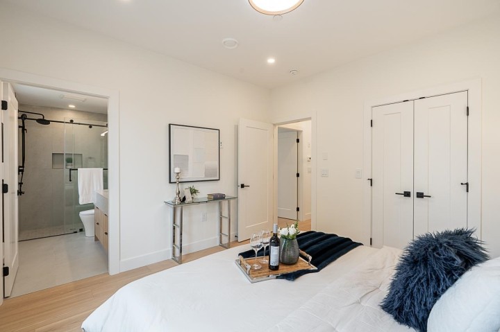 Photo 17 at 1 - 2248 E 48th Avenue, Killarney VE, Vancouver East