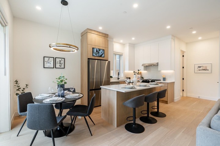 Photo 12 at 1 - 2248 E 48th Avenue, Killarney VE, Vancouver East