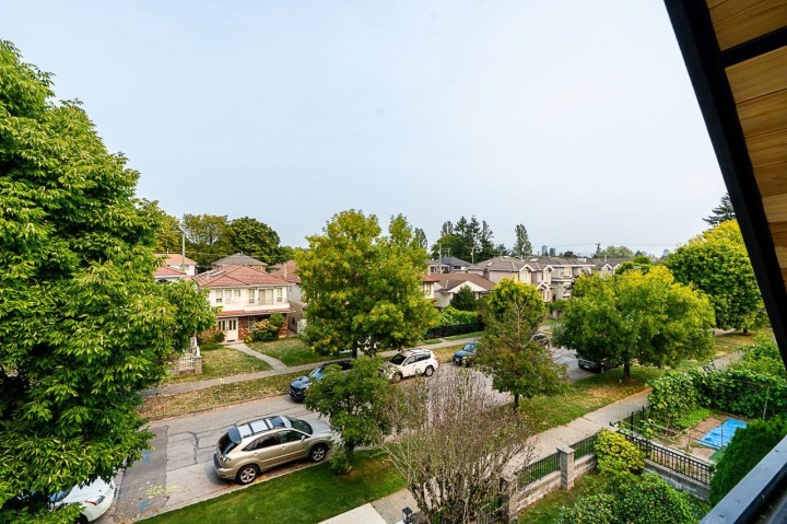 Photo 26 at 1 - 2248 E 48th Avenue, Killarney VE, Vancouver East