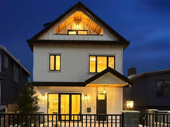 Photo 1 at 1 - 2248 E 48th Avenue, Killarney VE, Vancouver East