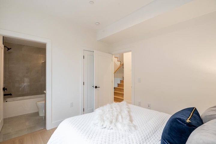 Photo 20 at 1 - 2248 E 48th Avenue, Killarney VE, Vancouver East