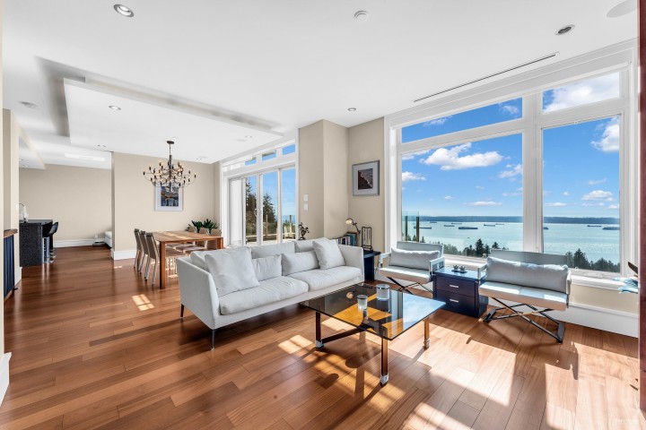 Photo 6 at 102 - 2575 Garden Court, Whitby Estates, West Vancouver