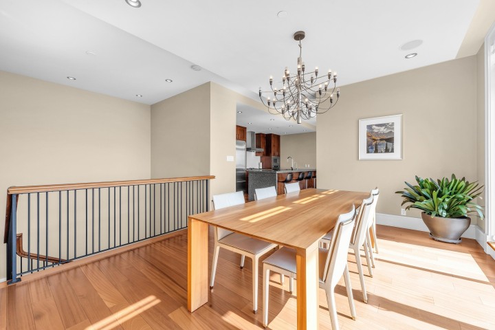 Photo 14 at 102 - 2575 Garden Court, Whitby Estates, West Vancouver