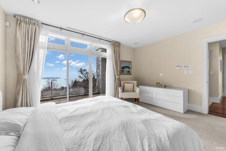 Photo 31 at 102 - 2575 Garden Court, Whitby Estates, West Vancouver