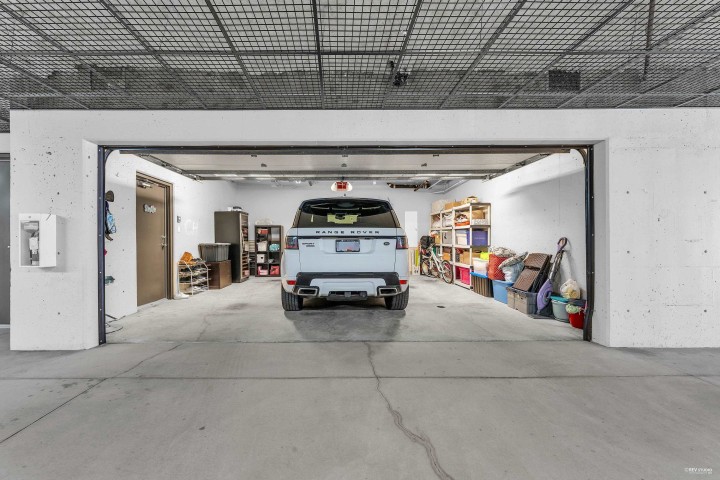 Photo 39 at 102 - 2575 Garden Court, Whitby Estates, West Vancouver