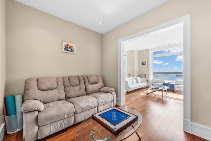 Photo 25 at 102 - 2575 Garden Court, Whitby Estates, West Vancouver