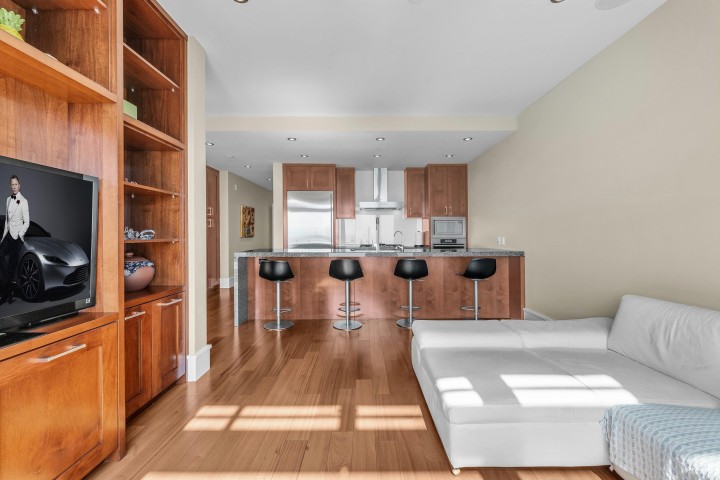 Photo 21 at 102 - 2575 Garden Court, Whitby Estates, West Vancouver