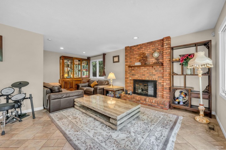 Photo 12 at 5155 Alderfeild Place, Upper Caulfeild, West Vancouver