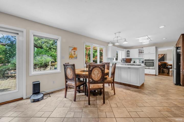 Photo 11 at 5155 Alderfeild Place, Upper Caulfeild, West Vancouver