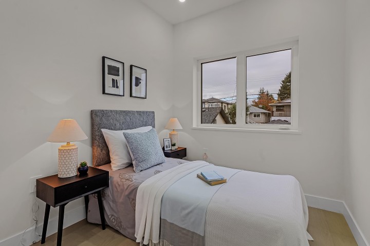 Photo 13 at 2 - 585 E 60th Avenue, South Vancouver, Vancouver East