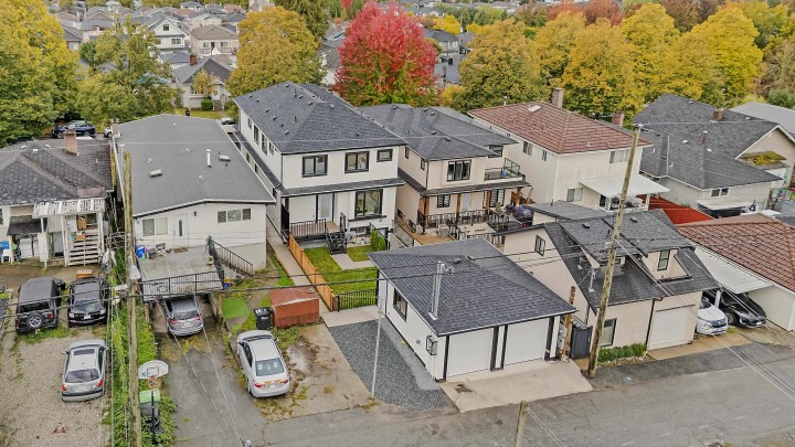 Photo 30 at 2 - 585 E 60th Avenue, South Vancouver, Vancouver East