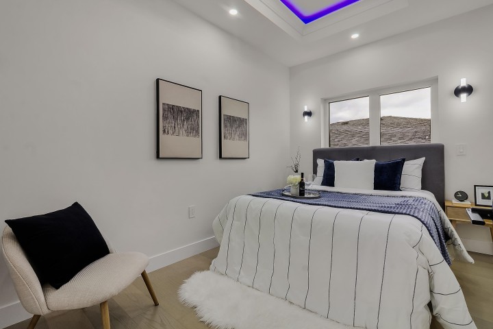 Photo 11 at 2 - 585 E 60th Avenue, South Vancouver, Vancouver East