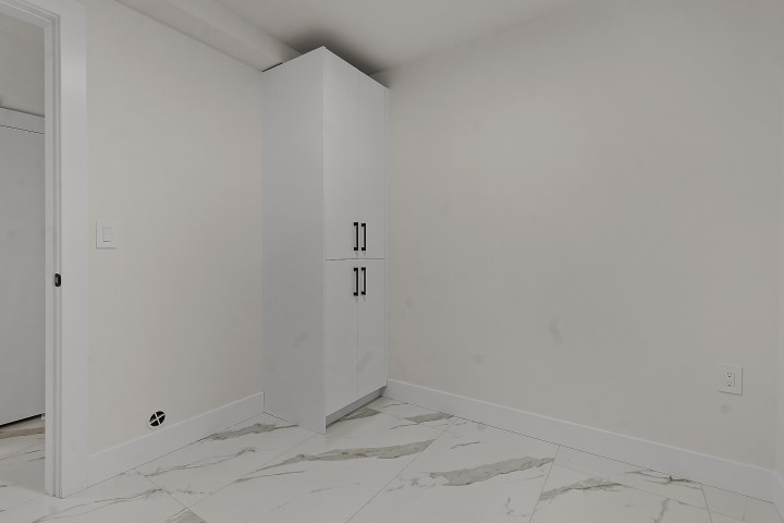 Photo 27 at 1 - 585 E 60th Avenue, South Vancouver, Vancouver East