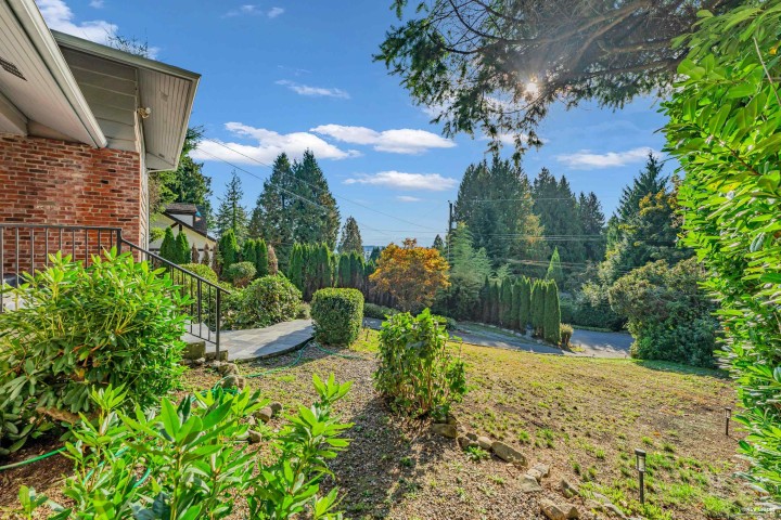 Photo 27 at 1910 27th Street, Queens, West Vancouver