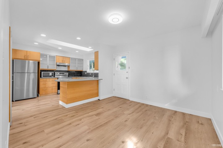 Photo 9 at 1910 27th Street, Queens, West Vancouver